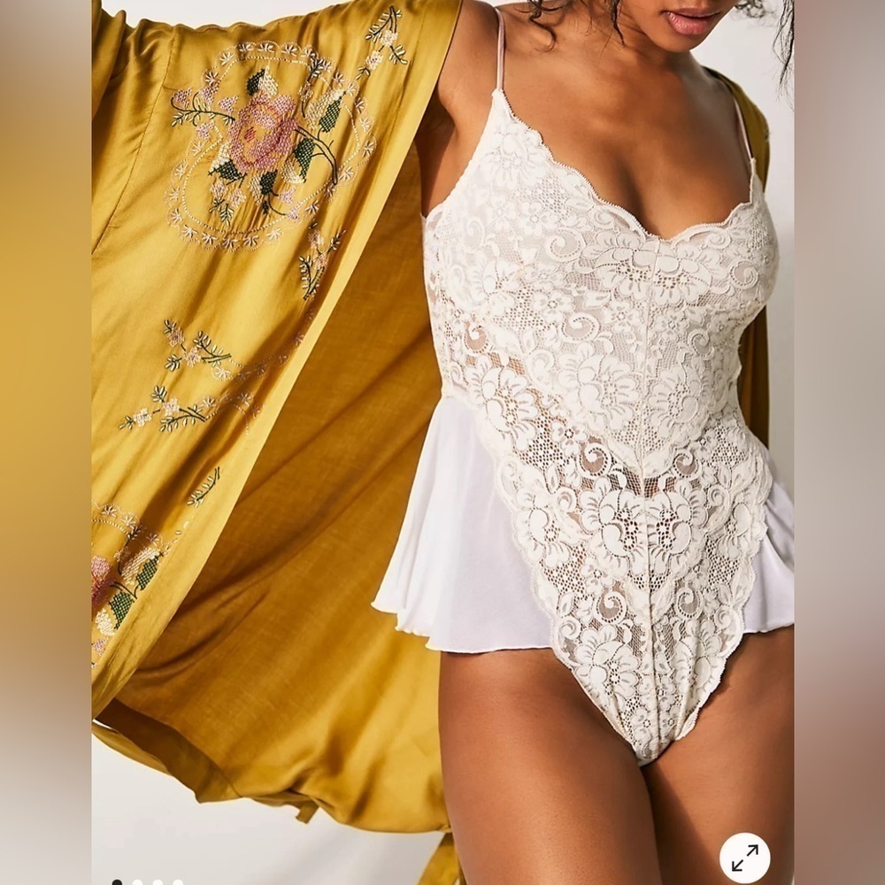 Free People Revolve HAH Sexy Maid to Wear Bodysuit in Blanc Lace Sz Small NWT